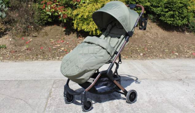 Didofy Aster 2 footmuff and pushchair