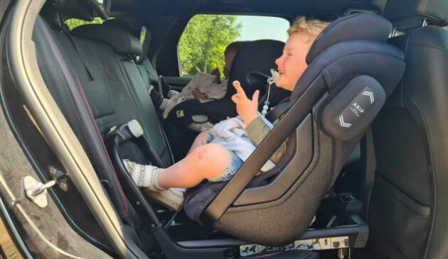 Axkid ONE 2 car seat for preschoolers