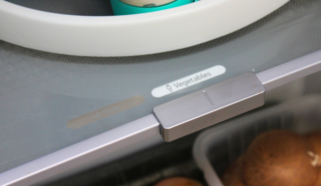 Adjust the moisture in the fresh balancer drawer for your fruit or vegetables
