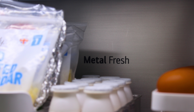 Metal fresh lining inside the fridge helps maintain the temperature and is easy to clean