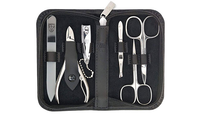 3 Swords manicure and pedicure set