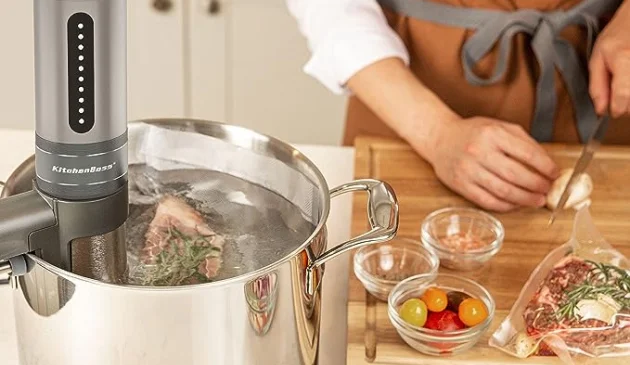 Sous vide machine