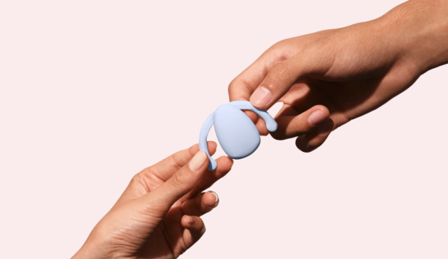 Dame Eva Couple's Vibrator