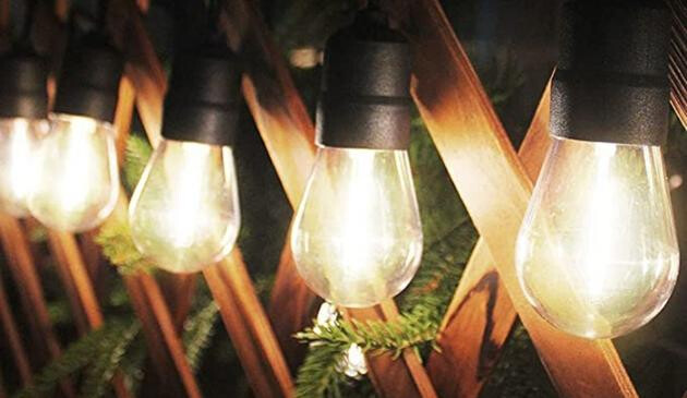 Lit up LED string lights