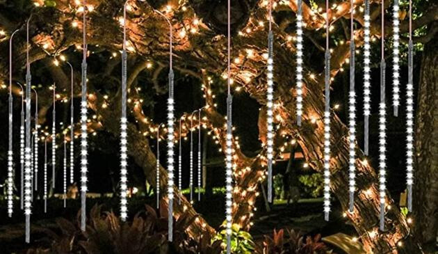 House decorated with meteor Christmas lights