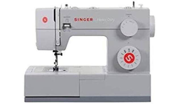 Singer Heavy duty sewing machine