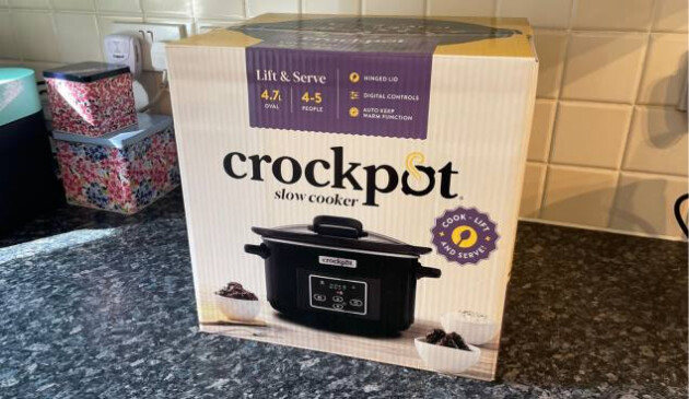 Crockpot Lift and Serve Digital Slow Cooker box