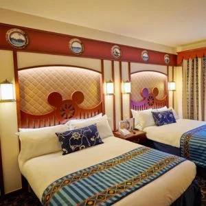 Disney Newport Bay Club room