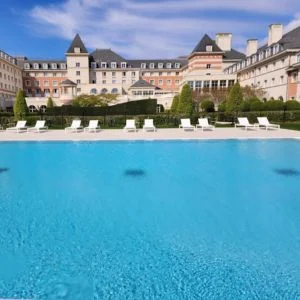 Dream Castle Hotel Marne La Vallee pool