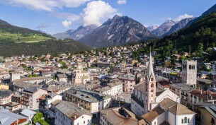 Find a hotel in Tirano