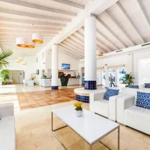 Globales Bouganvilla lobby
