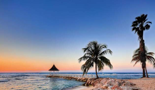 Half Moon Resort, Saint James