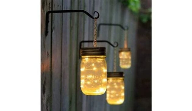 Hanging solar lantern
