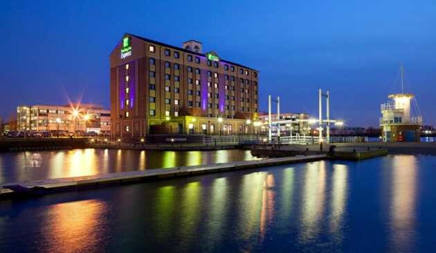 Holiday Inn Express beside Salford Quays water