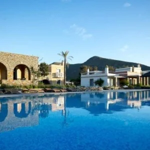 Porto Kea Suites by Sandglass on the Greek island of Kea
