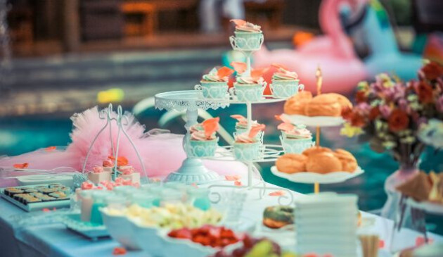 Table of food at a kids' party