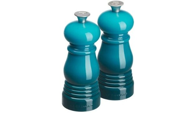 Le Creuset salt and pepper grinder
