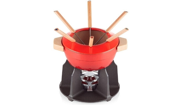 Le Crueset fondue set