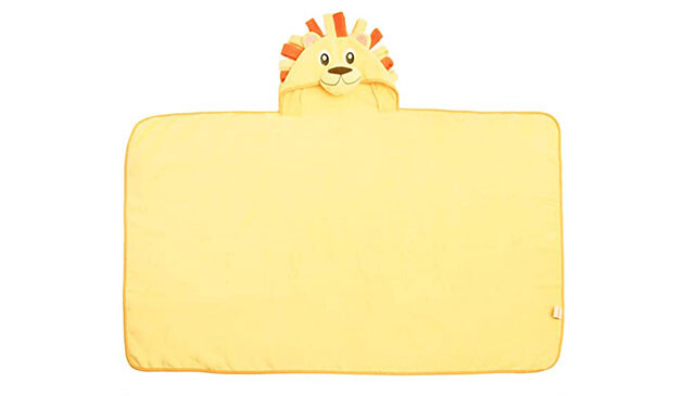 Lion bath towel
