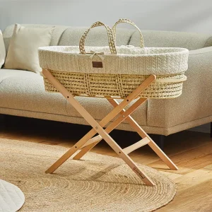 The Little Green Sheep Natural Knitted Moses Basket