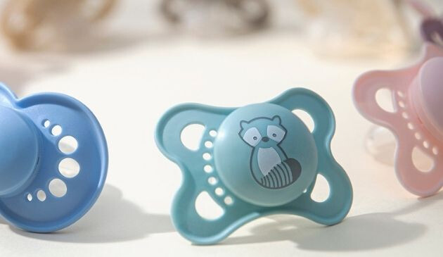 MAM soothers and dummies