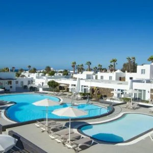 Nautilus Lanzarote Aparthotel pool