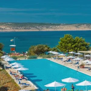Neilson Alana Beachclub pool