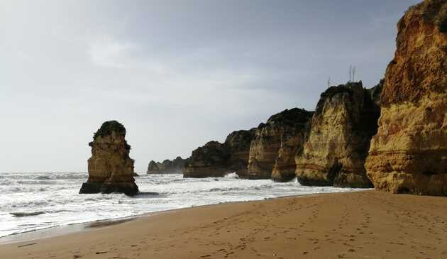 Rock formations at Praia Dona Ana