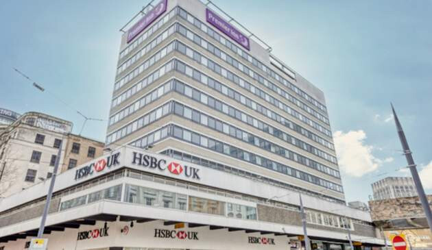 Picture of Premier Inn Hotel on News Street from below.