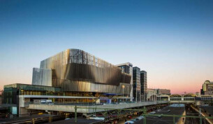 Radisson Blu Waterfront Hotel