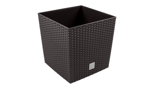 Rattan plant pot
