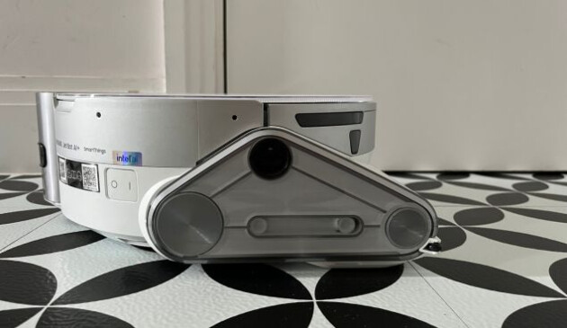 Samsung JetBot AI review hard floors