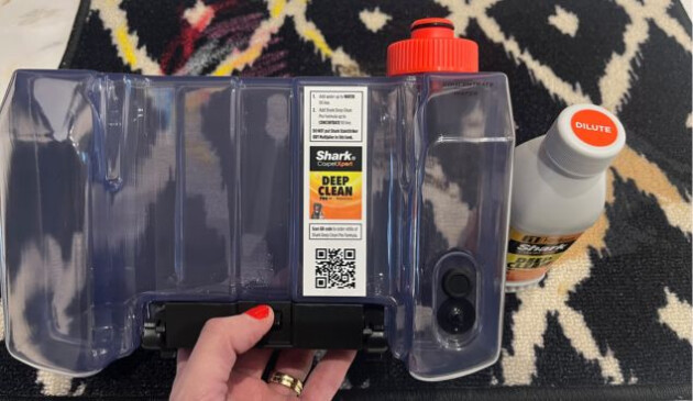 Shark StainStriker Stain & Spot Cleaner assemble