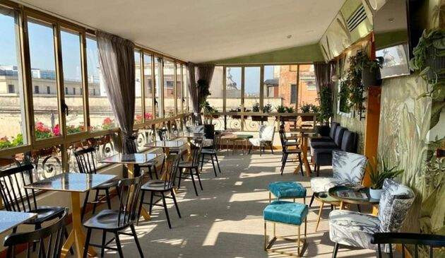 The view-offering breakfast room at Tritone