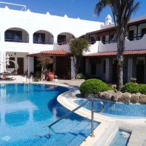 Uzhan Beach Hotel pool