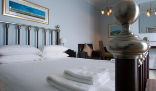 White Rock Hotel, Hastings